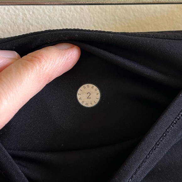 Lululemon Fast & Free - Black Size 2 - Picture 7 of 9